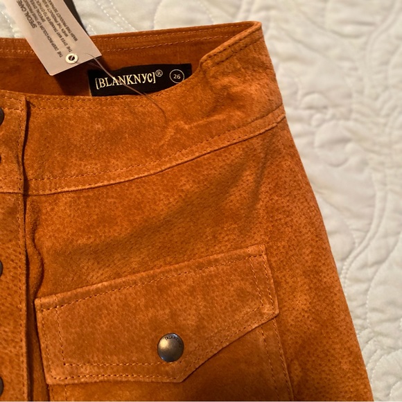 NEW BLANK NYC Snap Front Suede Skirt, Size 26 - Picture 5 of 11